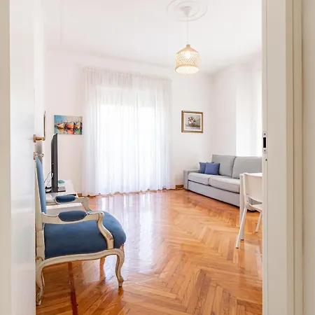 H11 Clara'S Home - Sanremo *